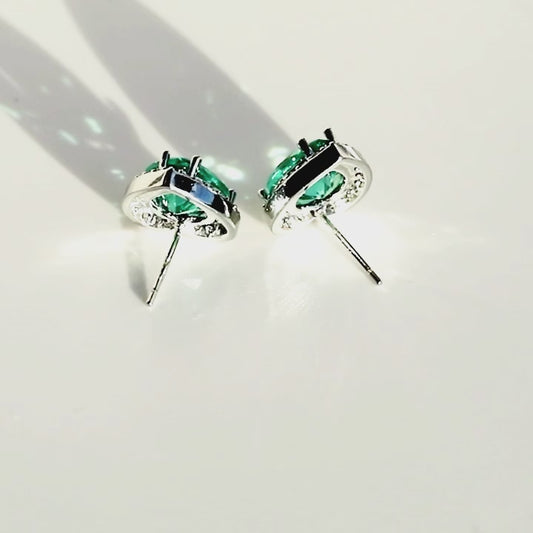 Brilliante Teen Stud Earrings